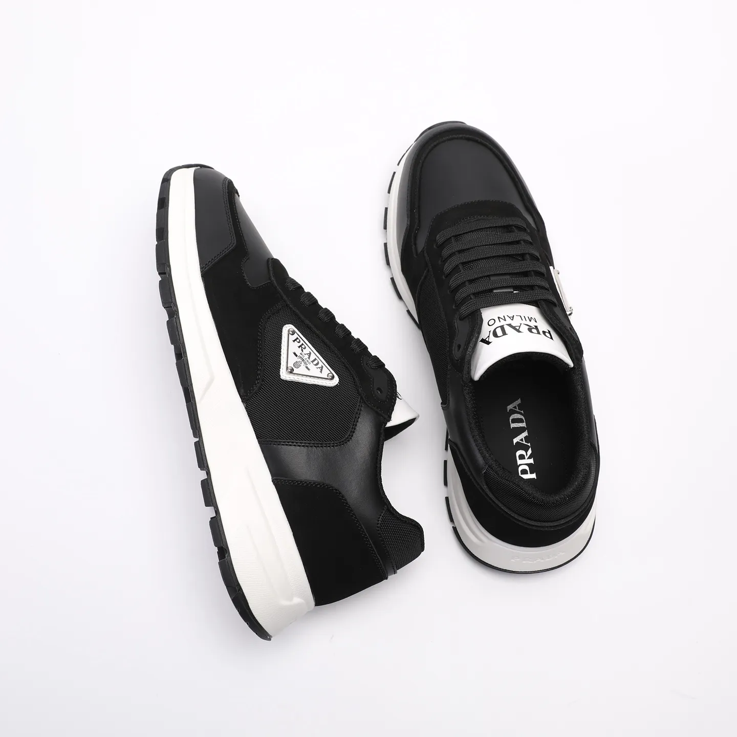 Batch 580 [PRADA] Men's shoes are popular in the counter, official website synchronization, high-quality shipments. Fabric: original cowhide with snakeskin. Lining: cowhide feet + cowhide lining. Outsole: original TPU + foam. Size: 38-46